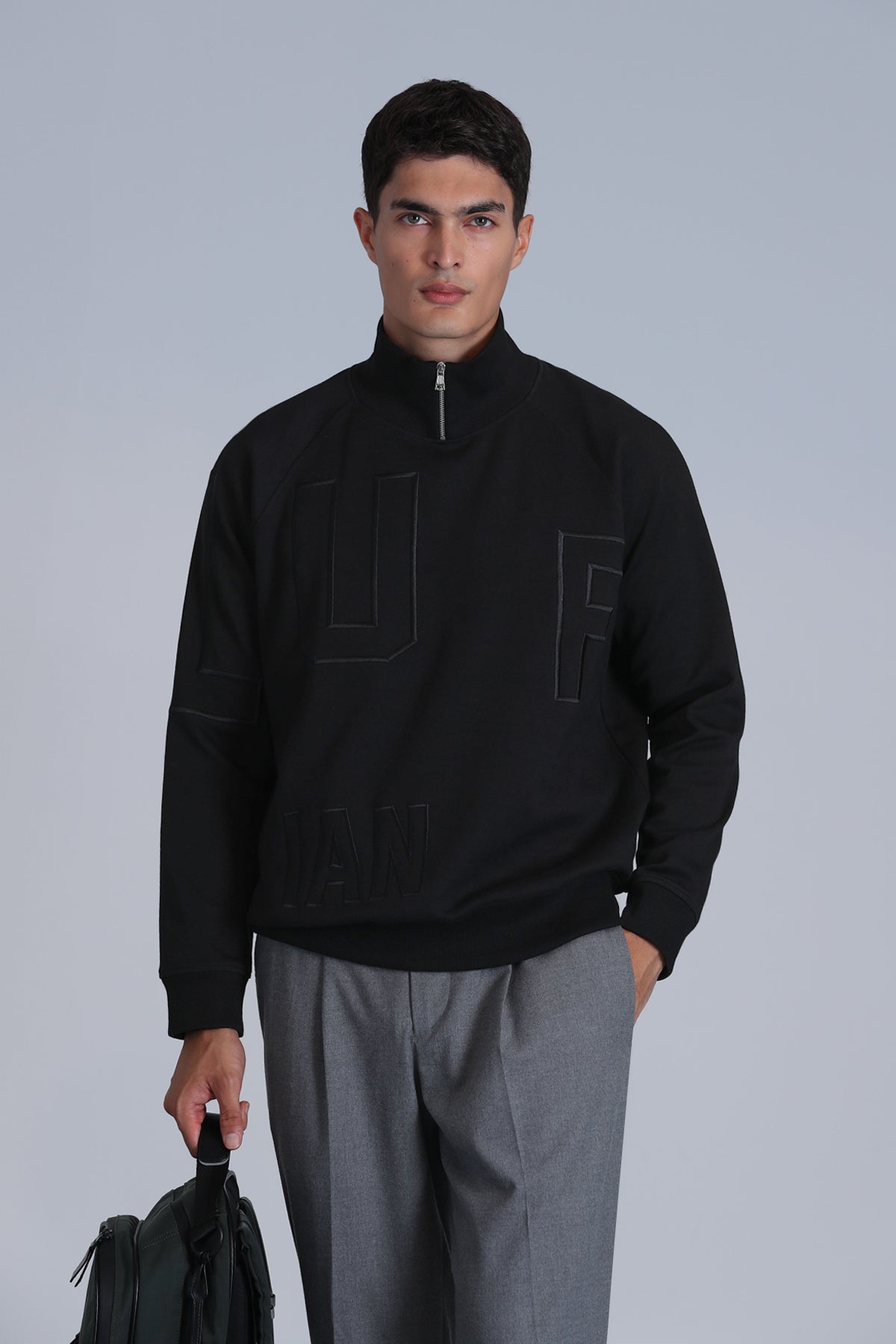 SWEAT SHIRT