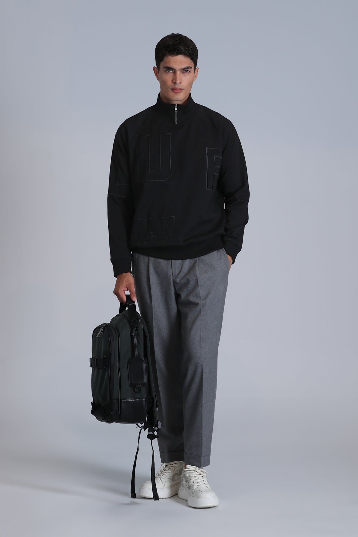 SWEAT SHIRT