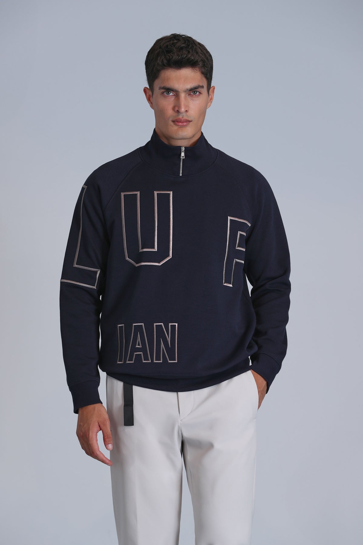 SWEAT SHIRT