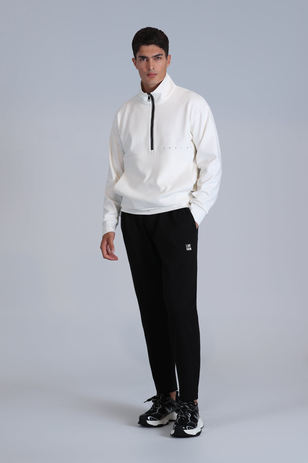SWEAT SHIRT
