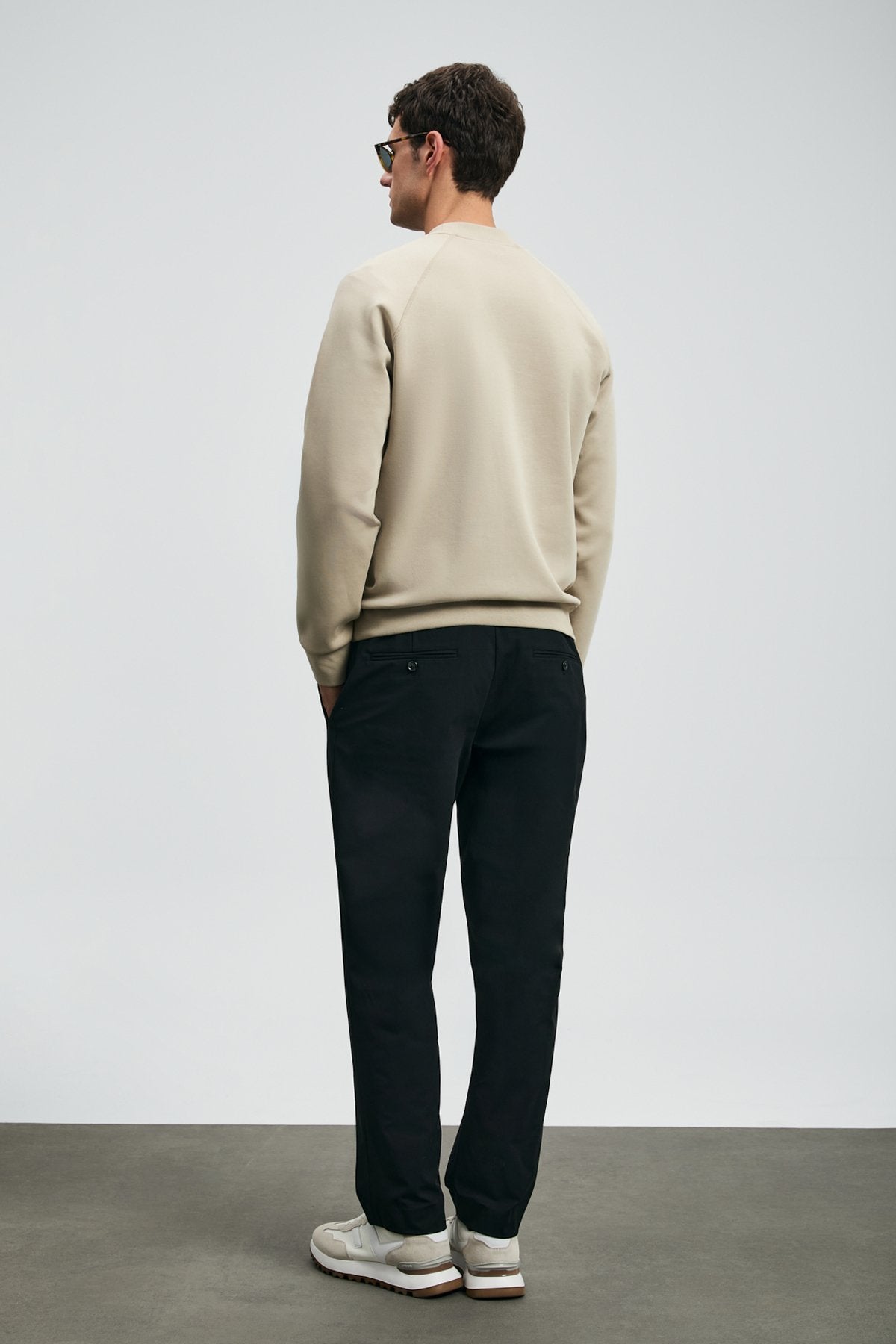 SWEAT SHIRT