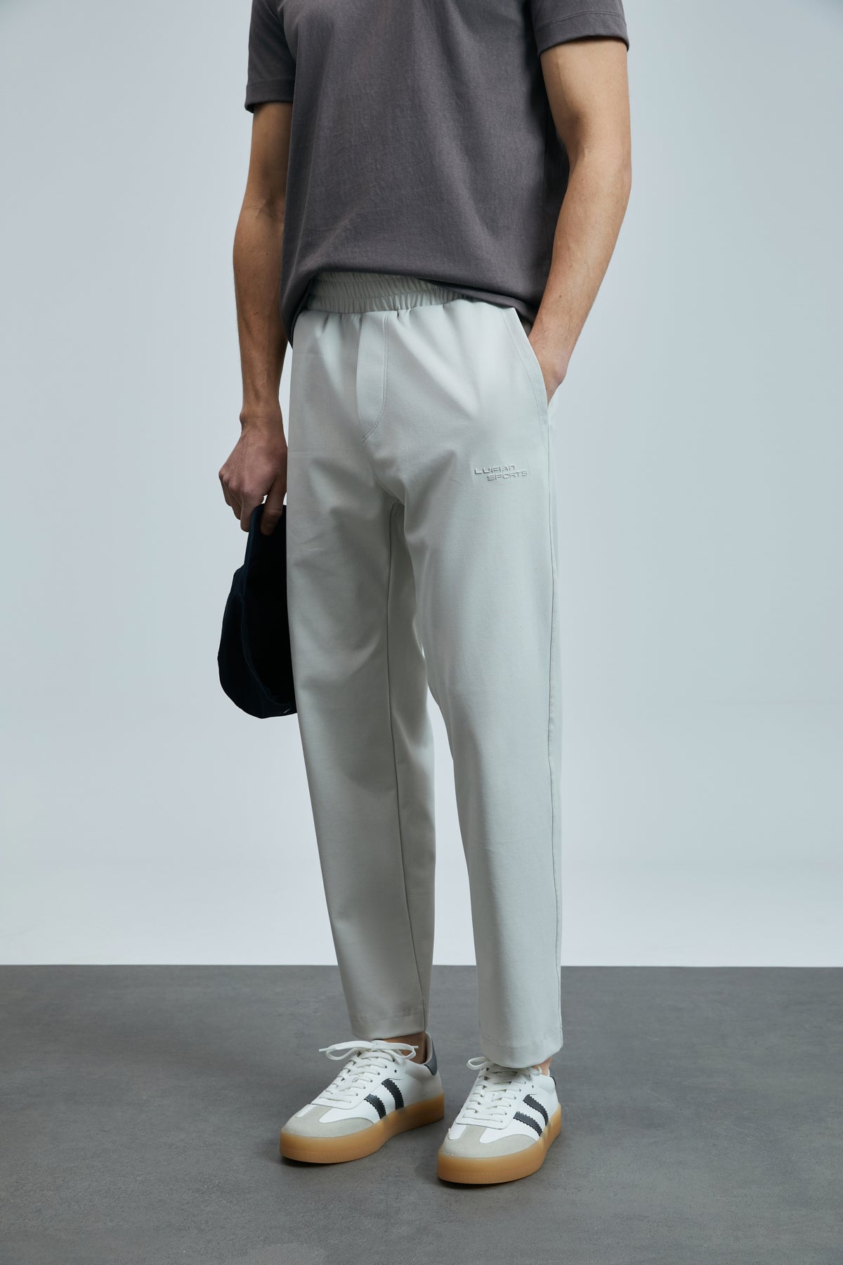 SWEATPANTS
