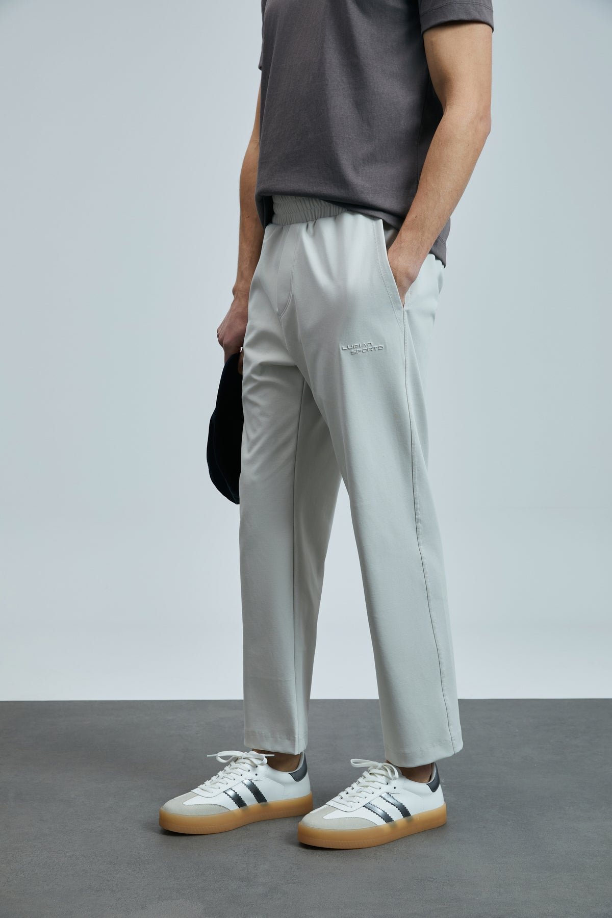 SWEATPANTS